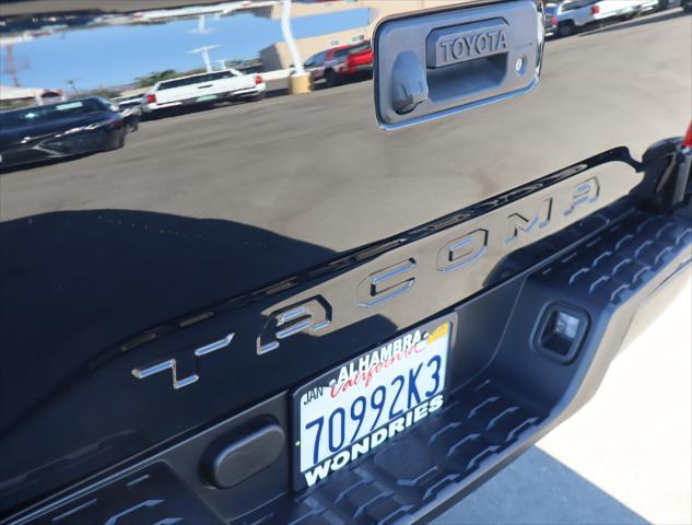 2022 toyota tacoma sr