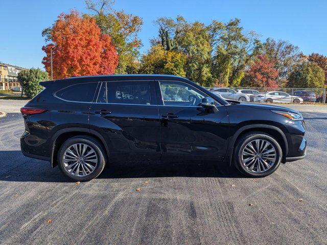 2022 toyota highlander platinum