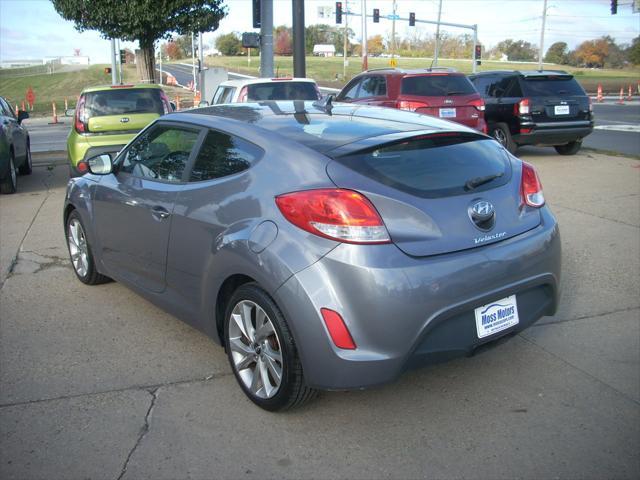 2017 hyundai veloster base