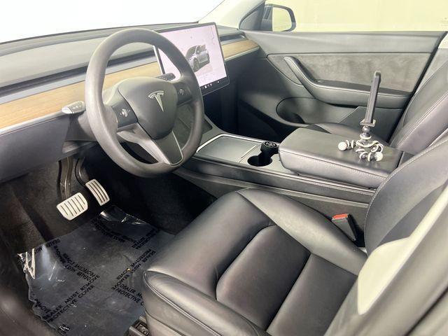 2022 tesla model y performance