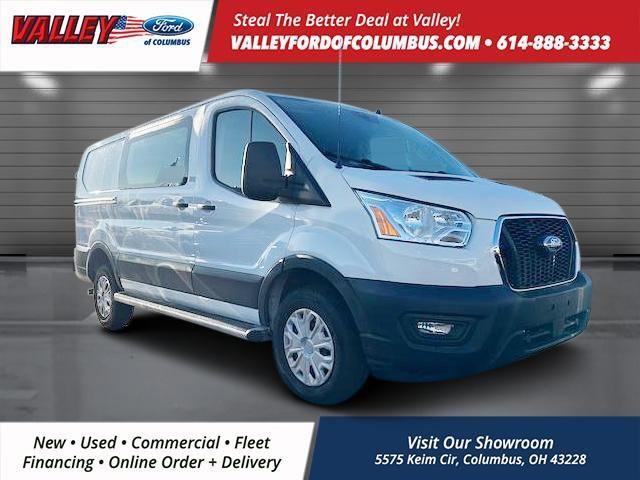 2022 ford transit-250 base