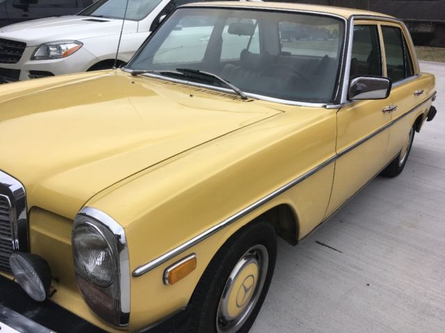 mercedes 240d w123 mercedes 240d diesel, good condition