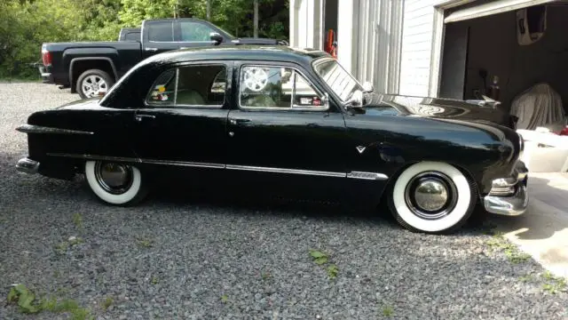 1951 ford custom four door sedan