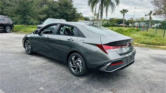 2025 Hyundai Elantra