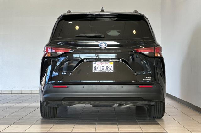 2022 toyota sienna xle 8 passenger