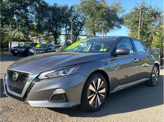 2022 nissan altima 2.5 sv