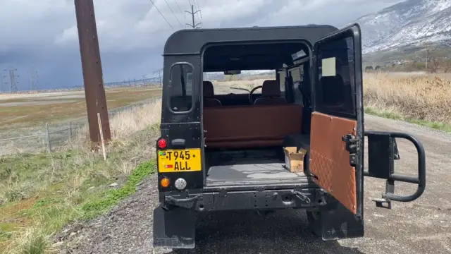 1986 land rover defender 110 black station wagon rhd import
