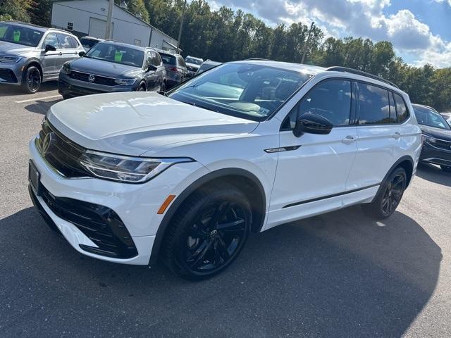 2023 volkswagen tiguan 2.0t se r-line black