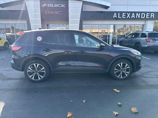 2021 ford escape se