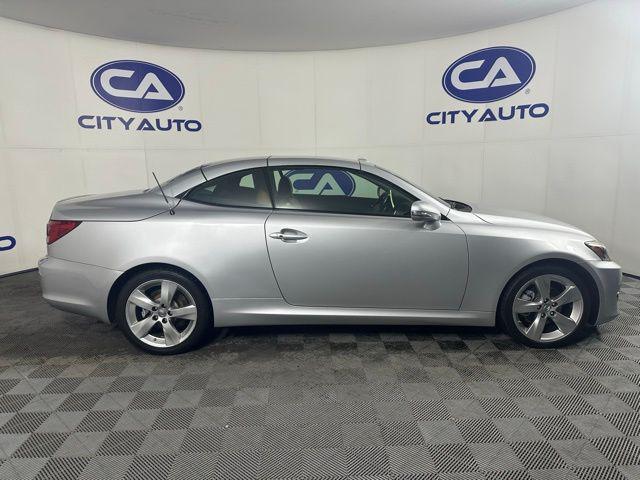 2011 lexus is 250c base