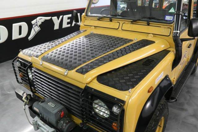 1990 land rover defender 198563 miles yellow suv v8 2.5l automatic 4-speed