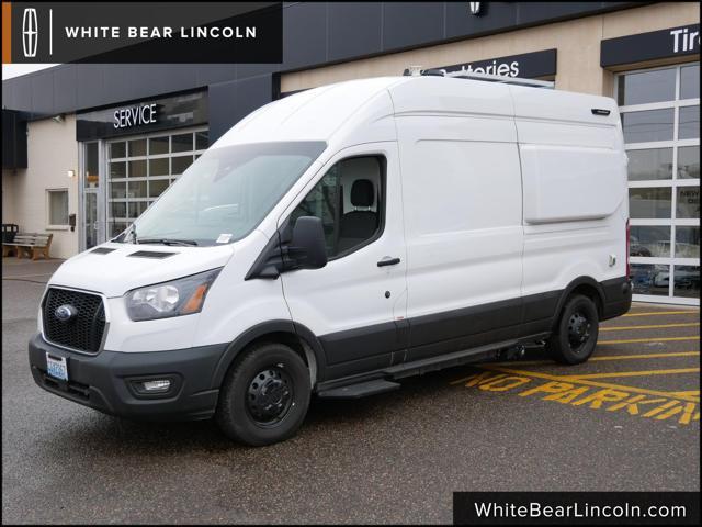 2022 ford transit-250 base