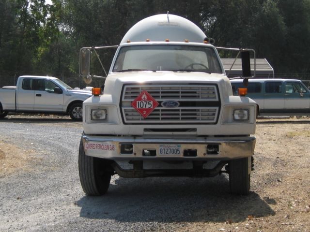 1997 ford f700 propane bobtail truck