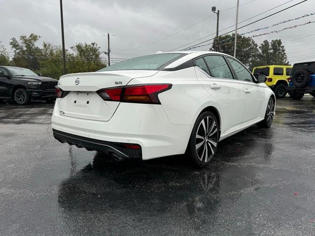 2022 nissan altima 2.5 sr