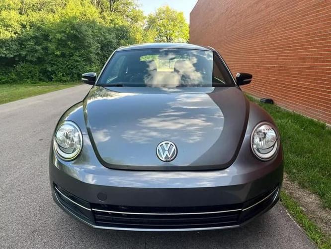 2012 volkswagen beetle 2.0t turbo hatchback 2d in northbrook, illinois