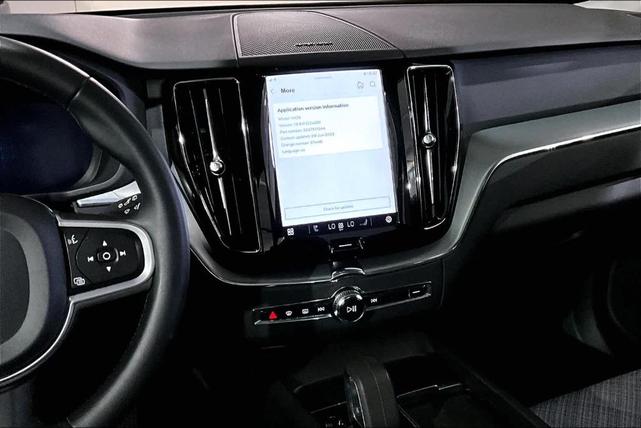 2022 volvo xc60 b5 momentum