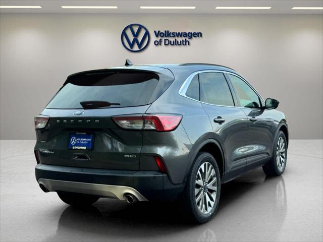 2022 ford escape titanium