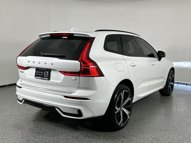 2022 volvo xc60 recharge plug-in hybrid t8 r-design