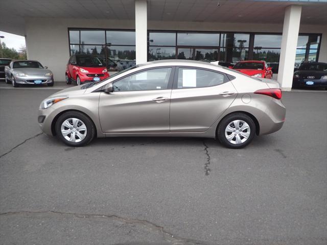 2016 hyundai elantra se