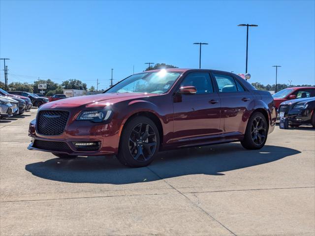 2022 chrysler 300 touring