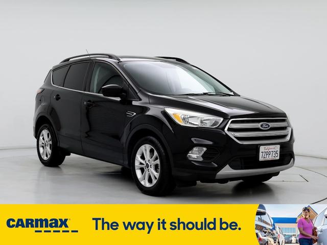 2018 ford escape se