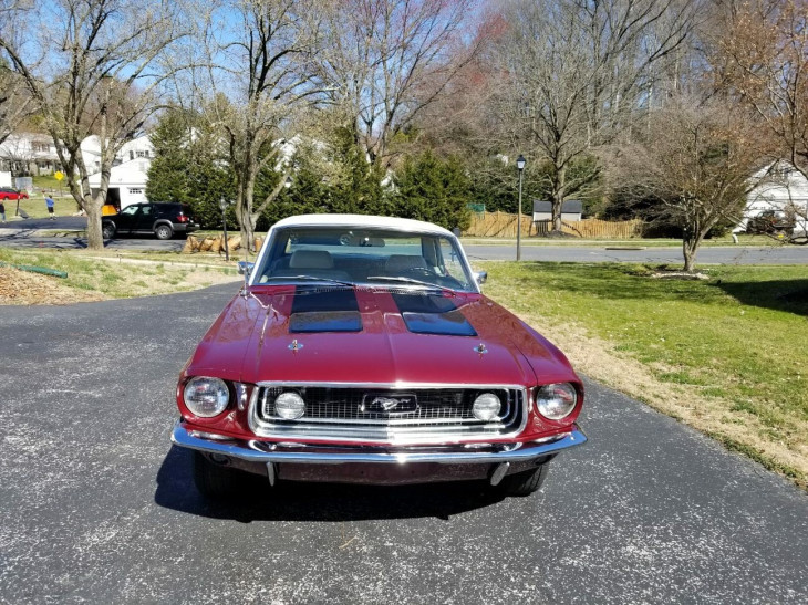 ford mustang gt