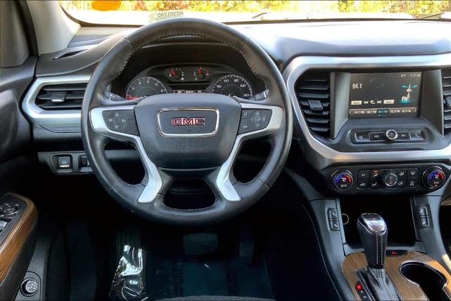 2017 gmc acadia sle-2