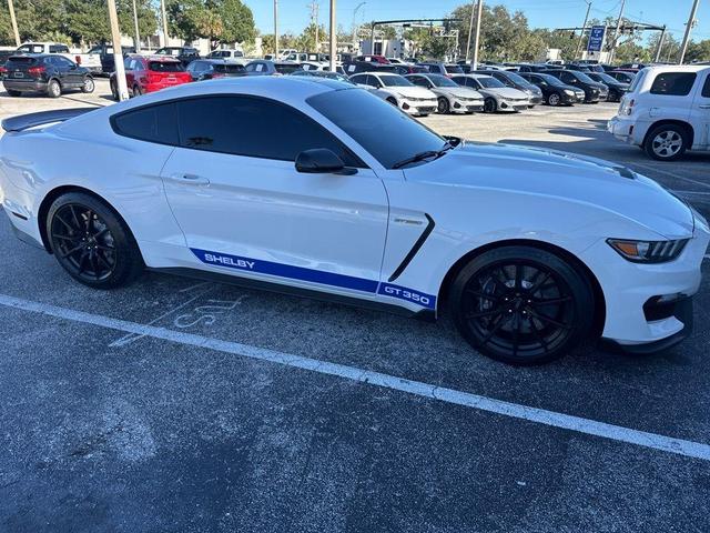 2018 ford shelby gt350 base