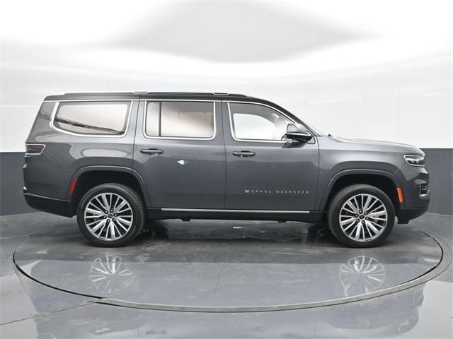 2022 jeep grand wagoneer series iii 4x4