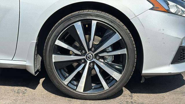 2022 nissan altima sr fwd
