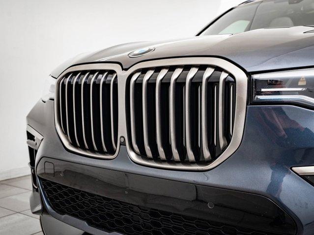 2021 bmw x7 m50i