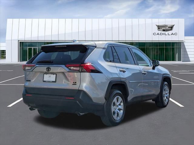 2022 toyota rav4 le