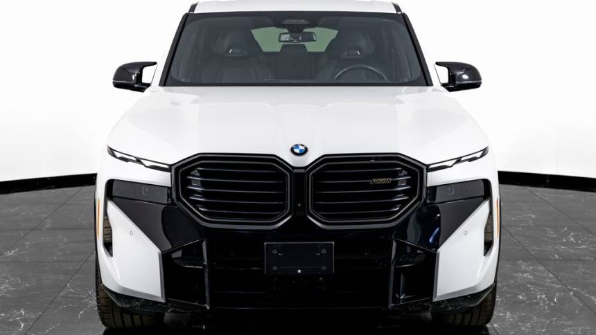 2023 bmw xm base