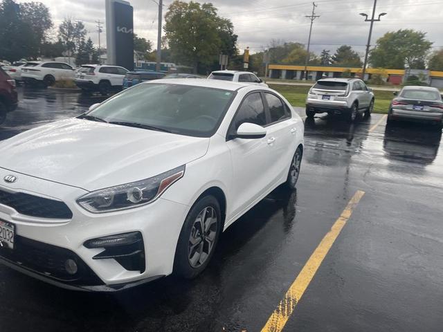 2021 kia forte lxs