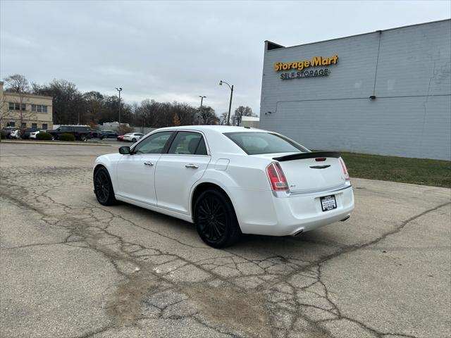 2013 chrysler 300 s