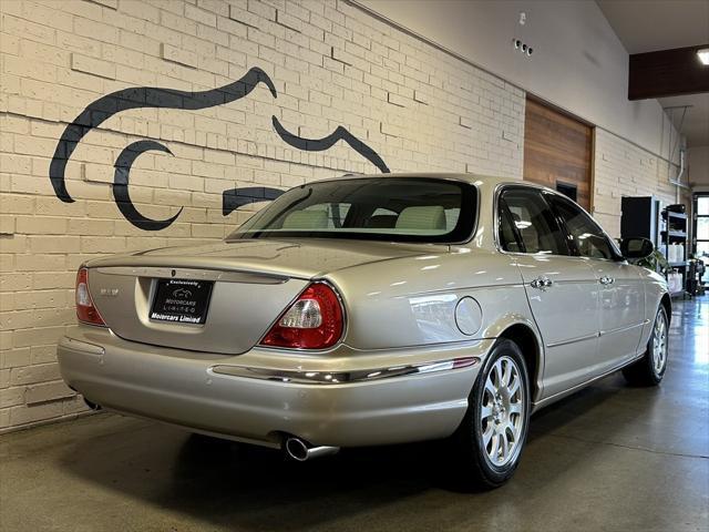 2004 jaguar xj base