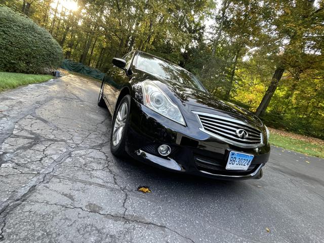 2010 infiniti g37 x