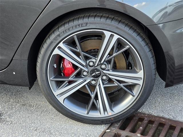 2024 genesis g70 2.5t