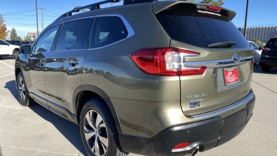2023 subaru ascent premium 8-passenger