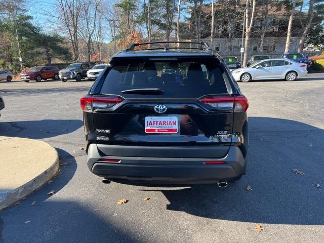 2023 toyota rav4 hybrid xle premium
