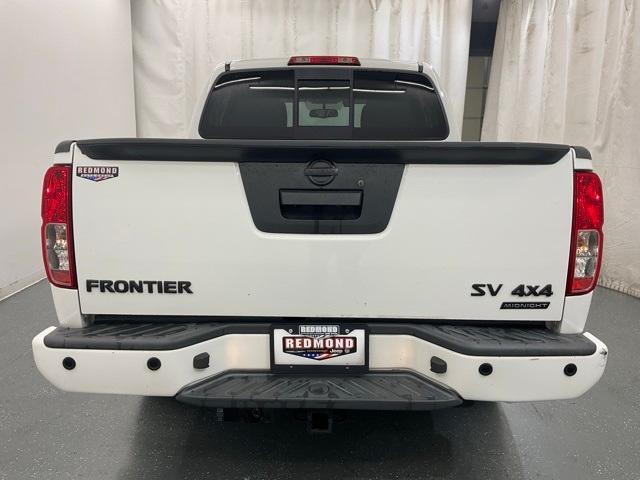 2021 nissan frontier sv