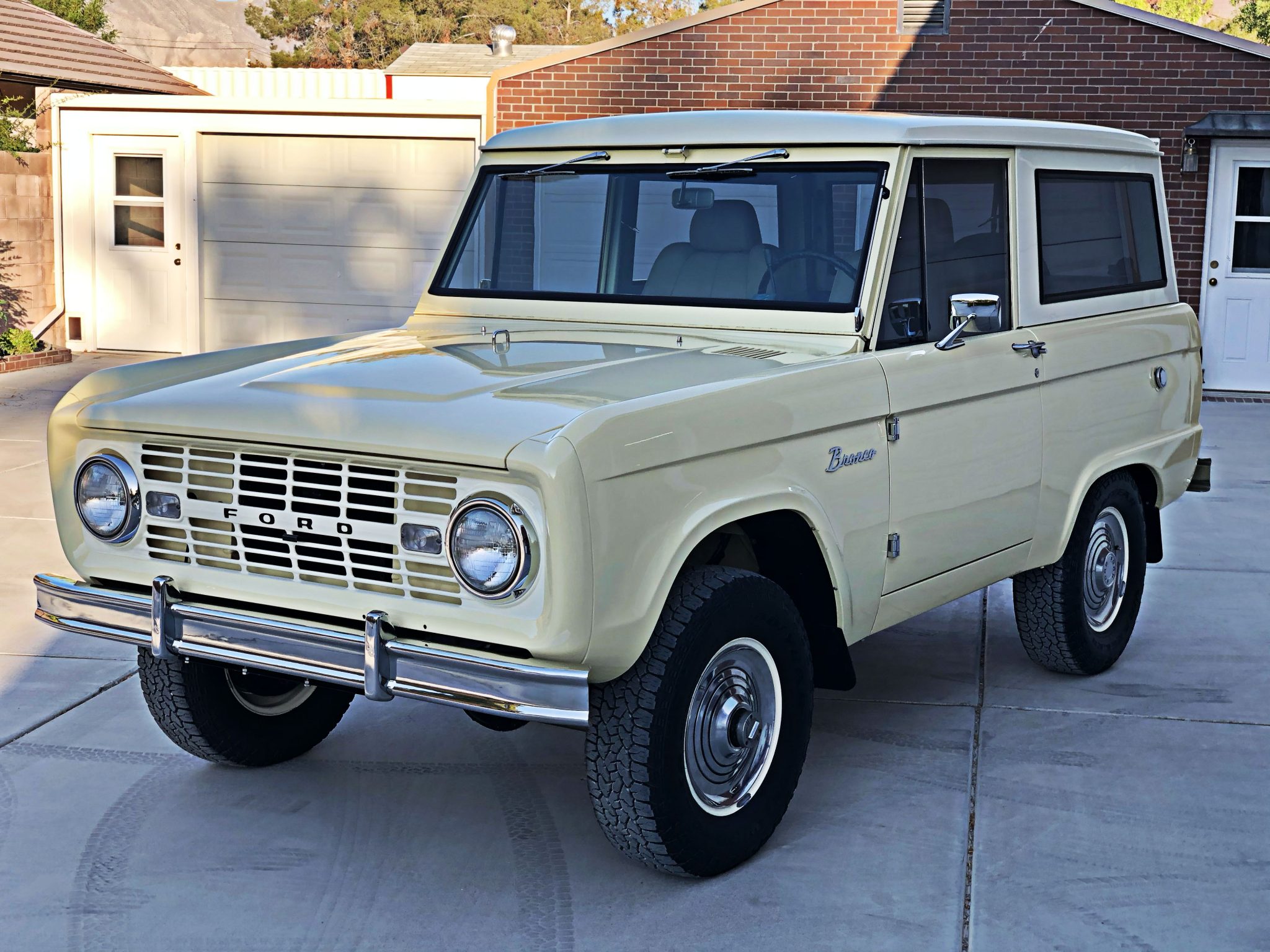 1966 ford bronco 3-speed