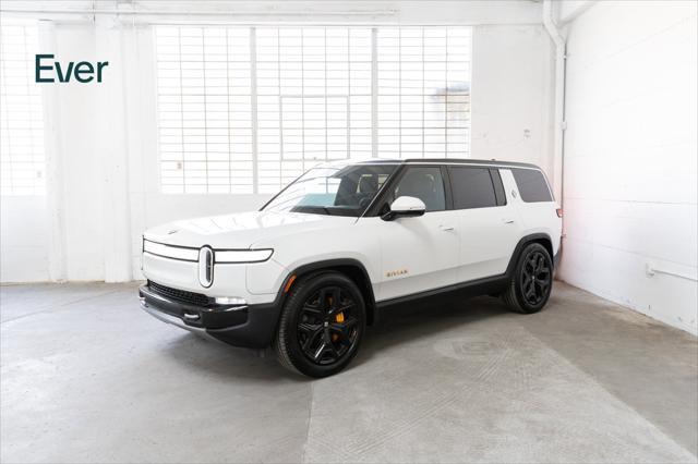 2023 rivian r1s adventure