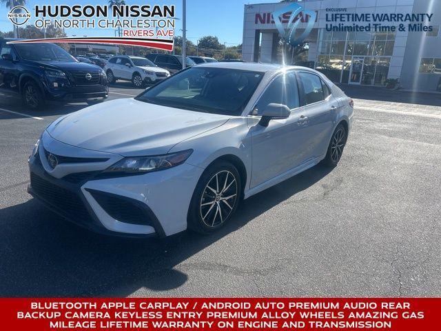 2023 toyota camry se