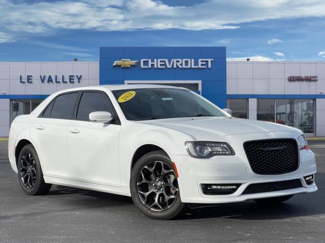 2021 chrysler 300 touring