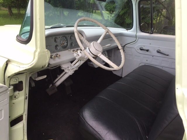 1960 ford f-100 short box stepside