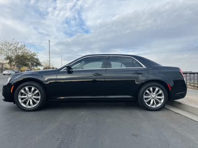 2018 chrysler 300 touring l awd
