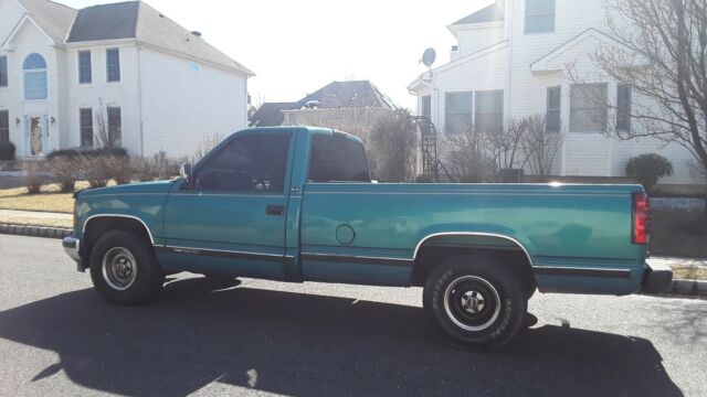 1994 gmc sierra 1500; clean w/ low miles