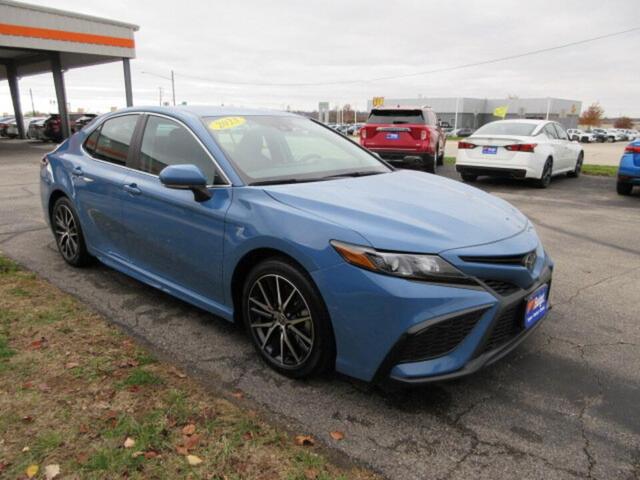 2023 toyota camry se