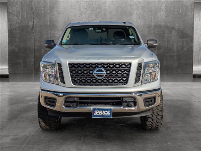 2019 nissan titan sv